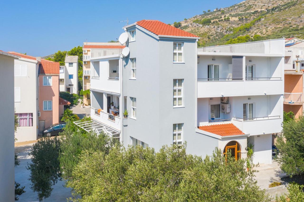 Apartmants Sestic Tučepi المظهر الخارجي الصورة