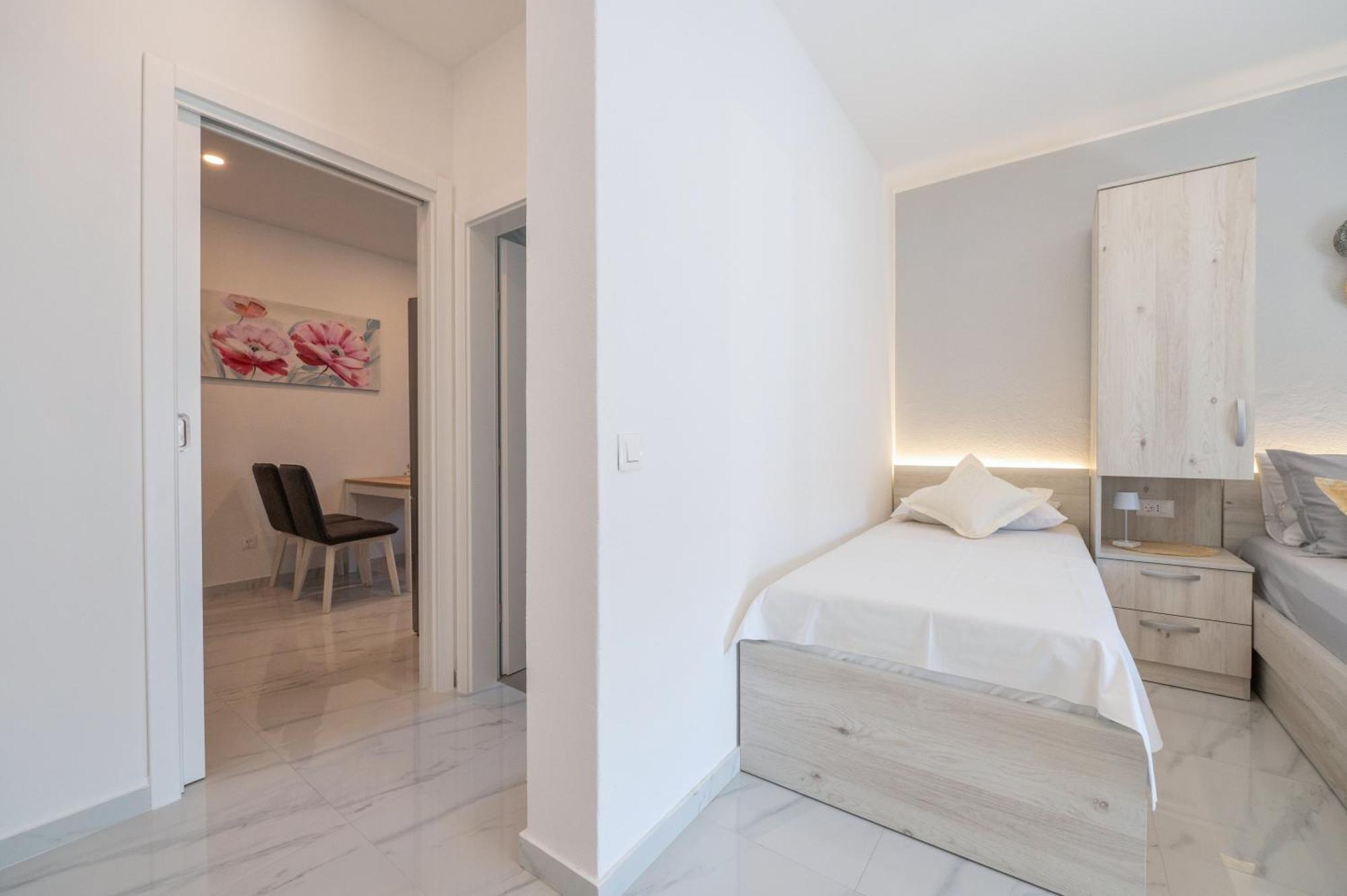 Apartmants Sestic Tučepi المظهر الخارجي الصورة