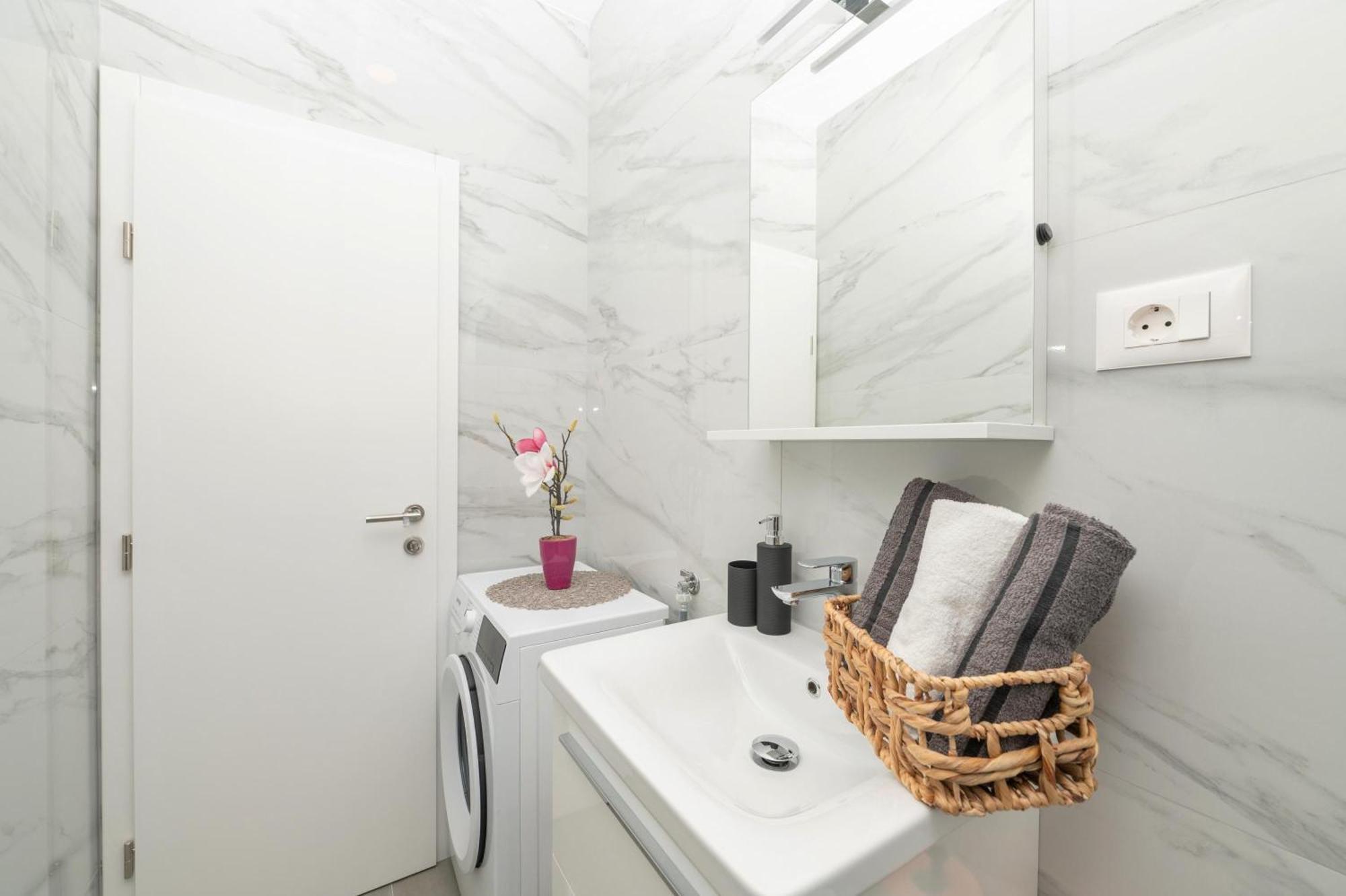 Apartmants Sestic Tučepi المظهر الخارجي الصورة